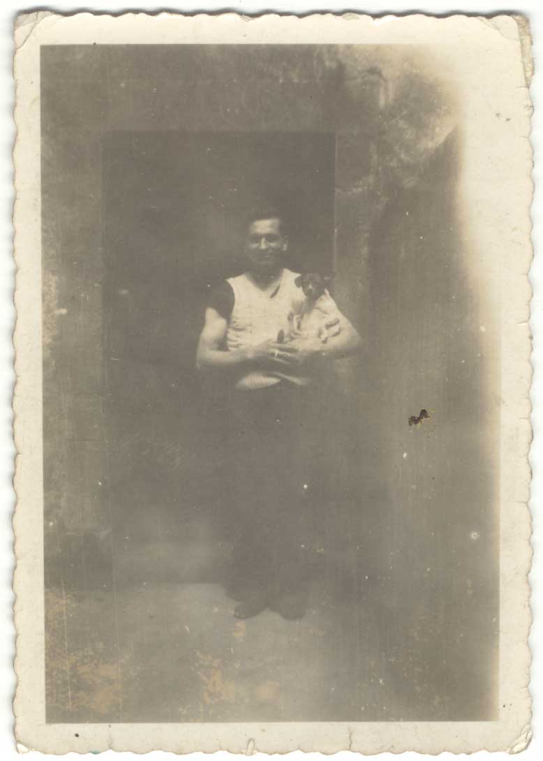 01-015.jpg (34481 bytes)