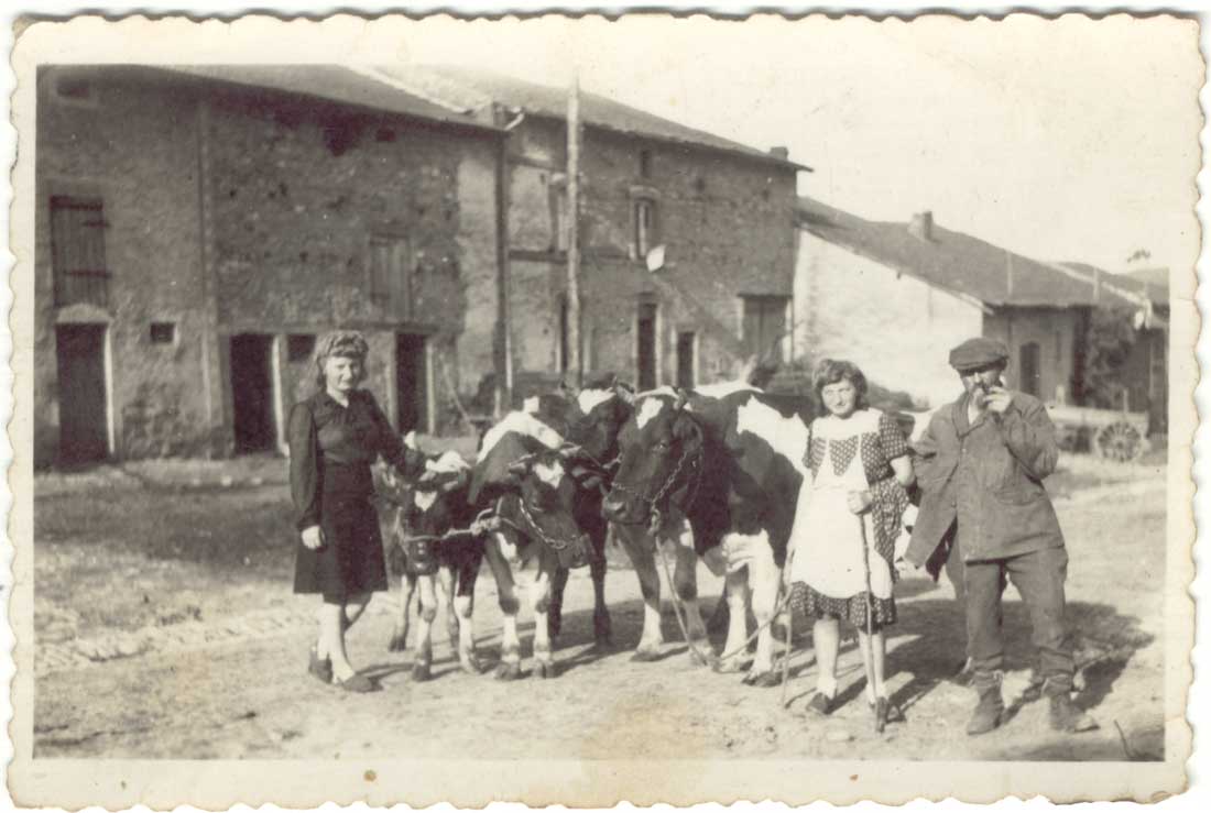 01-025.jpg (63805 bytes)