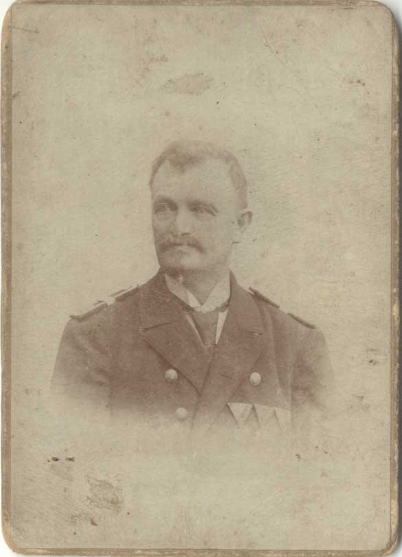 gvom.jpg (27337 bytes)